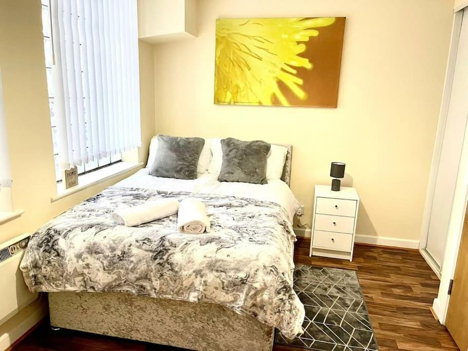 Alluring 2 Bedroom Leeds City Centre Apartment- Self Check-In,Balconied Apartment Екстериор снимка