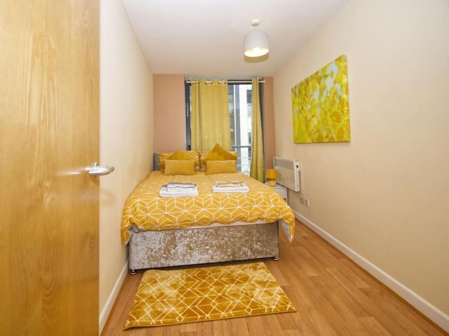 Alluring 2 Bedroom Leeds City Centre Apartment- Self Check-In,Balconied Apartment Екстериор снимка